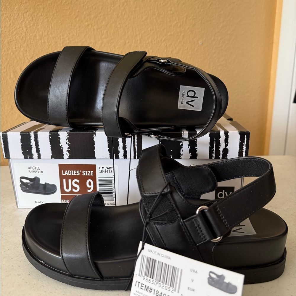 DV by Dolce Vita Black Sandals